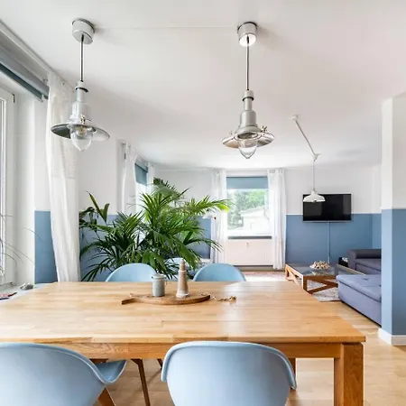 Luxus Ostseekind 61m2 Mit Balkon, Stellplatz Und Wifi *