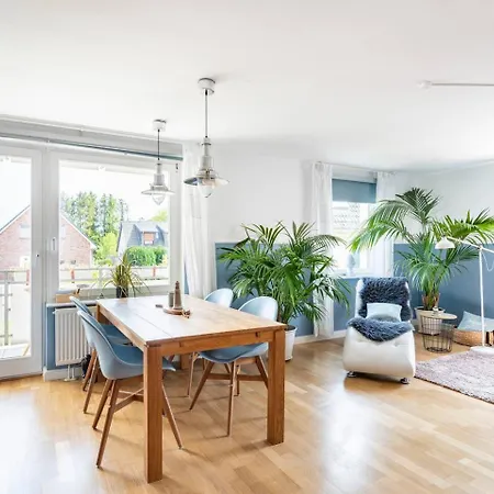 Luxus Ostseekind 61m2 Mit Balkon, Stellplatz Und Wifi Daire